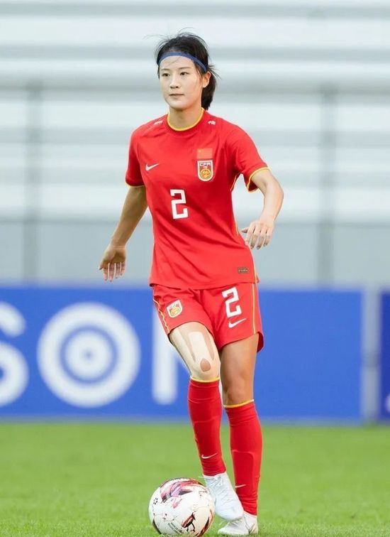 美女三级